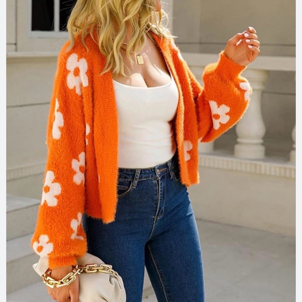 Bershka Orange Floral Button-Up Cardigan - Picture 2 of 9